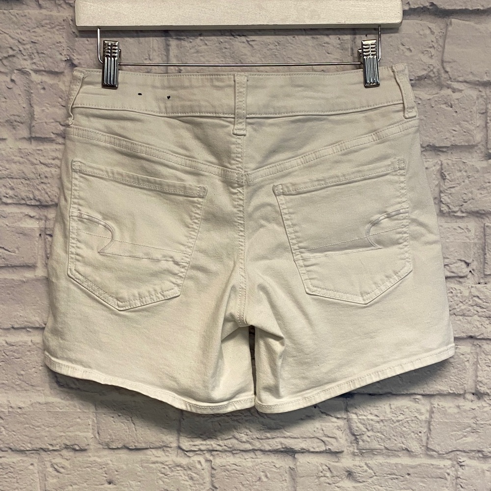 American Eagle Outfitters White Mid-Rise Jean Shorts Size 8 - Picture 5 of 10